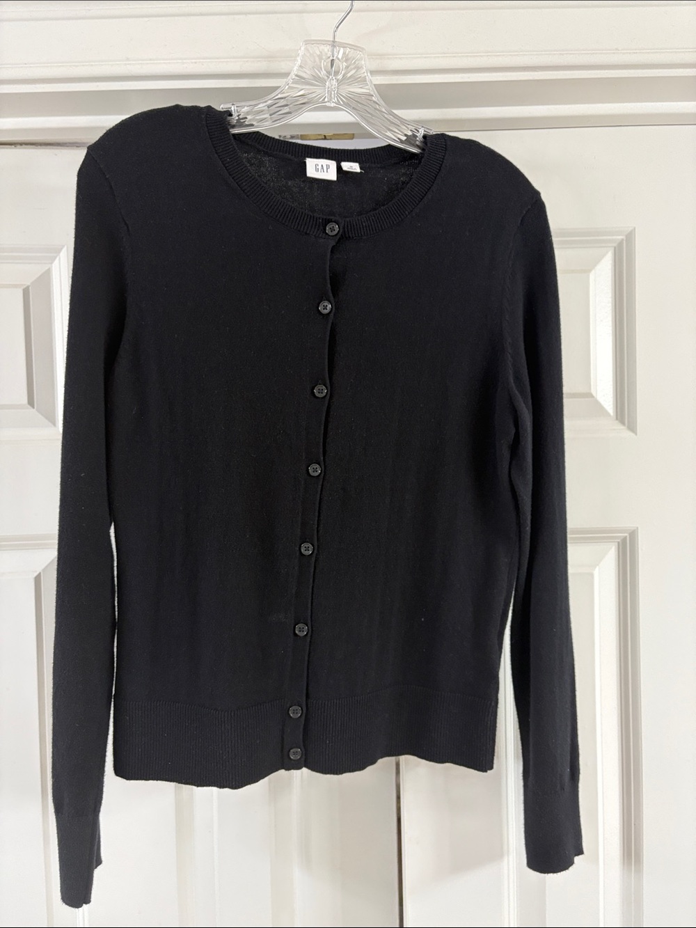 GAP Button-Front Cotton Knit Cardigan. True Black Color. Sz M. Barely worn!